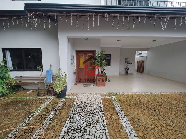 #CA42 - Casa para Venda em Valinhos - SP - 2
